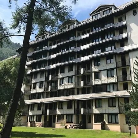 Au Coeur De Chamonix, Un Ecrin De Verdure * Chamonix